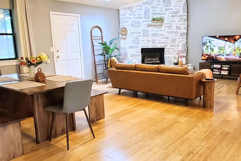 Centrally Located In Rogers And Bentonville! -Private Rooms מראה חיצוני תמונה