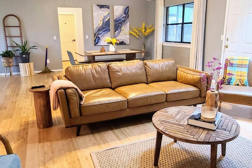 Centrally Located In Rogers And Bentonville! -Private Rooms מראה חיצוני תמונה